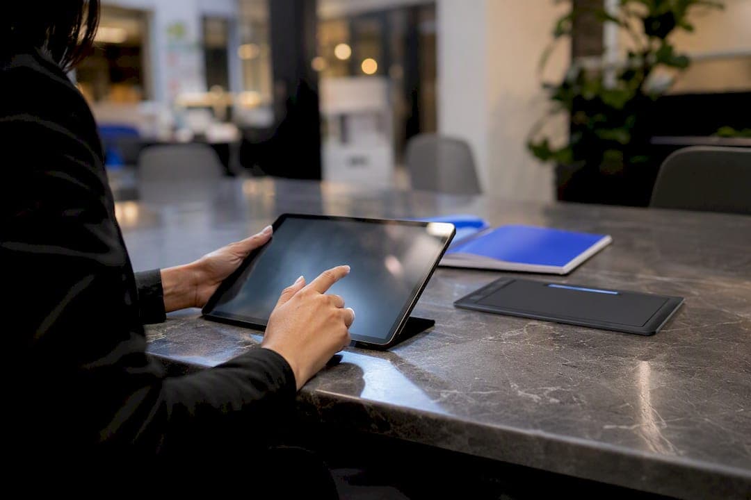 Cover Image for Easiest way to send contracts for signing online