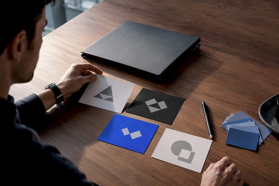 Cover Image for Freelance graphic design contract for logo work